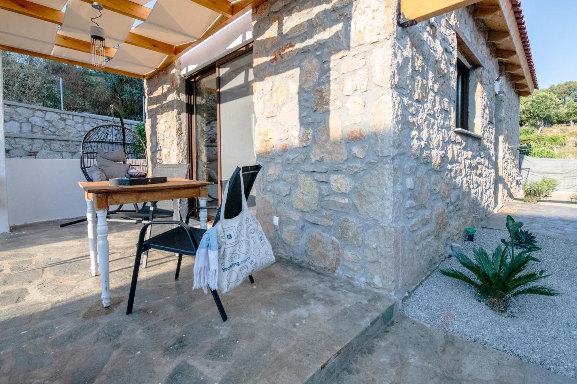 Villa To Stolidi Tis Psinthou à Psinthos Extérieur photo